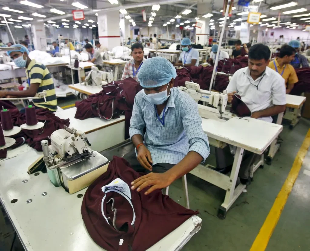 How Pakistani Manufacturers Produce Export-Quality Black Leather Jackets
